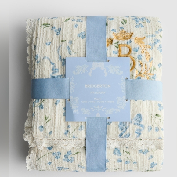 Bridgerton Lace Trim throw with waffle texture, Primark, Cream N Blue - Picture 2 of 4